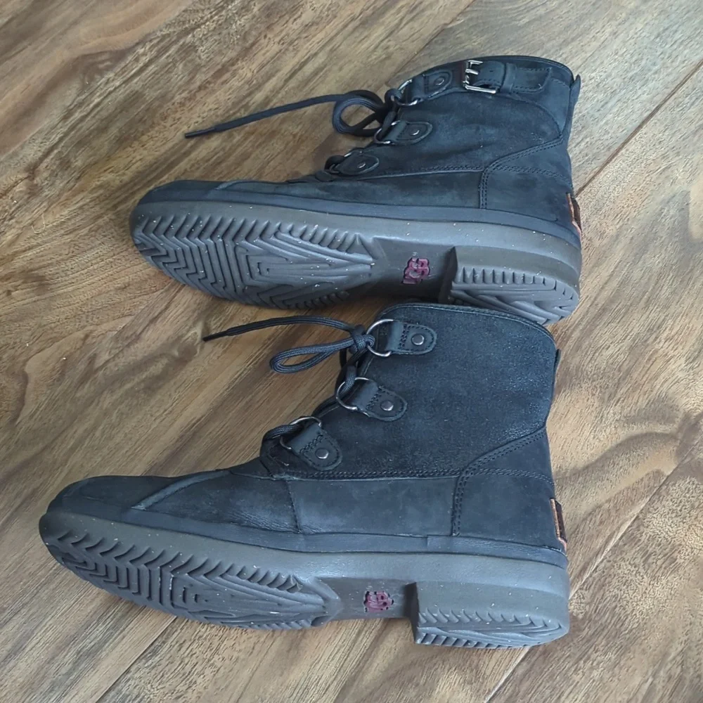 UGG Black Waterpoof Boots Cecile - Picture 6 of 9